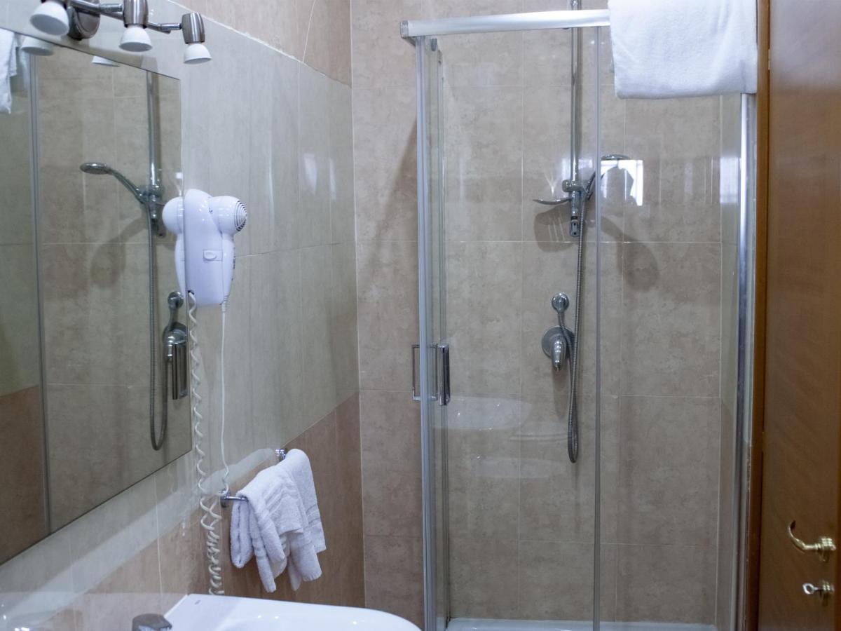 Hotel Serena نابولي المظهر الخارجي الصورة