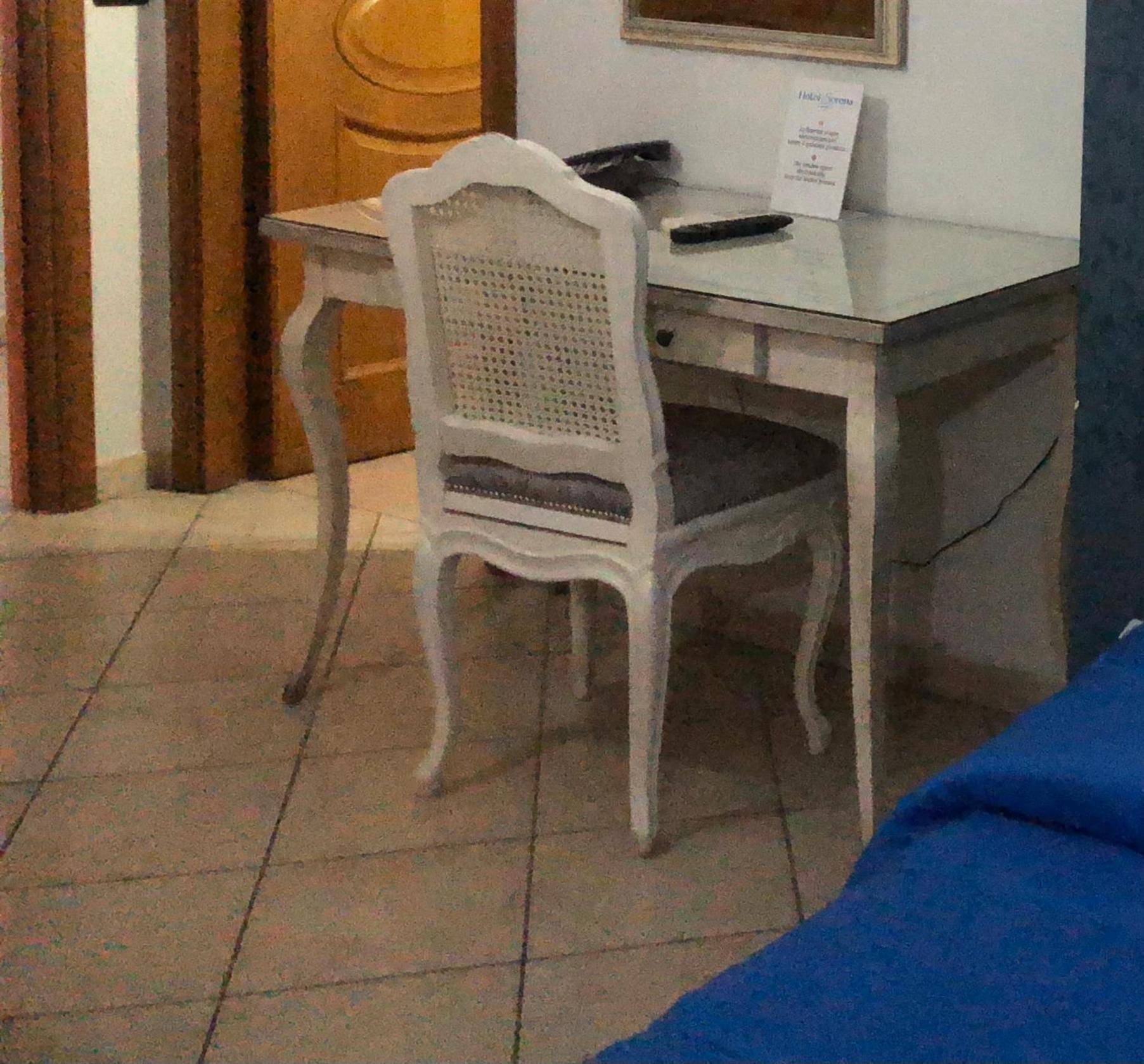 Hotel Serena نابولي المظهر الخارجي الصورة